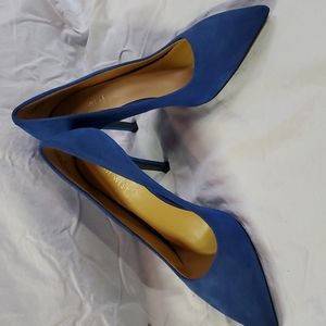 Gorgeous blue suede stilettos! (NWOT)